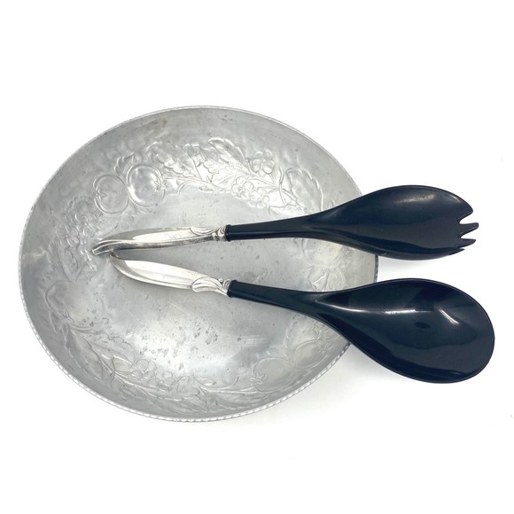 Everlast Dining Vintage Everlast Etched Aluminum Bowl With